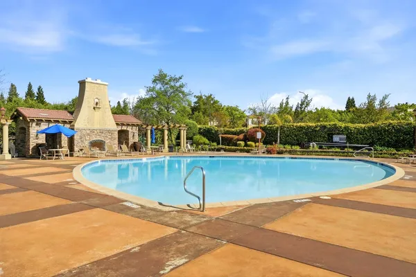 $315,000 | 1501 Secret Ravine Parkway, Unit 1613, Roseville, CA 95661