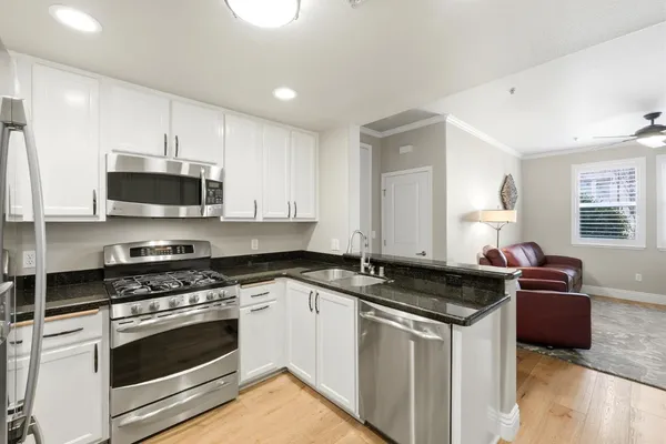 $315,000 | 1501 Secret Ravine Parkway, Unit 1613, Roseville, CA 95661