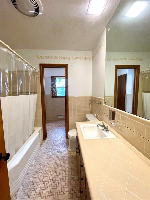715 South Rusk Street Gainesville, TX 76240 - Photo 19 of 32 Gallery Image 19