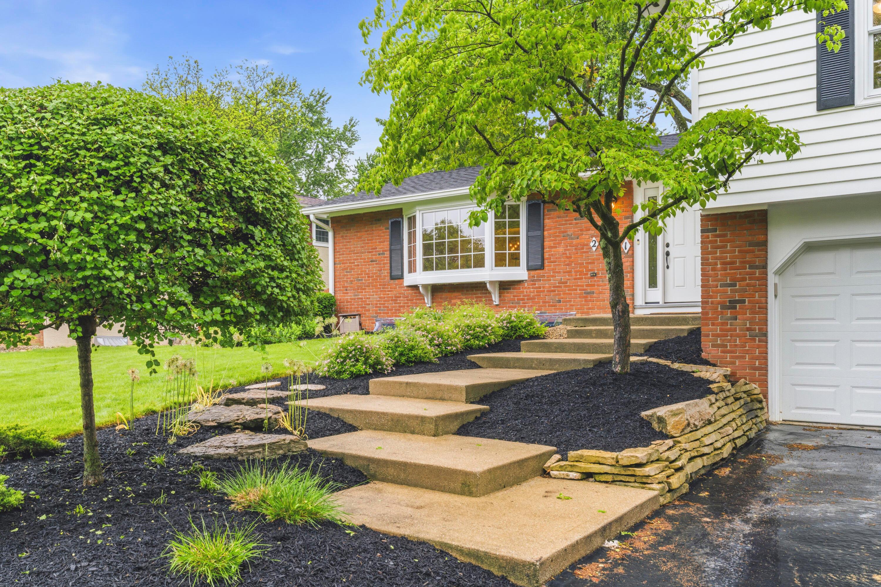 2151 Pinebrook Road Upper Arlington, OH 43220 - Photo 6 of 67