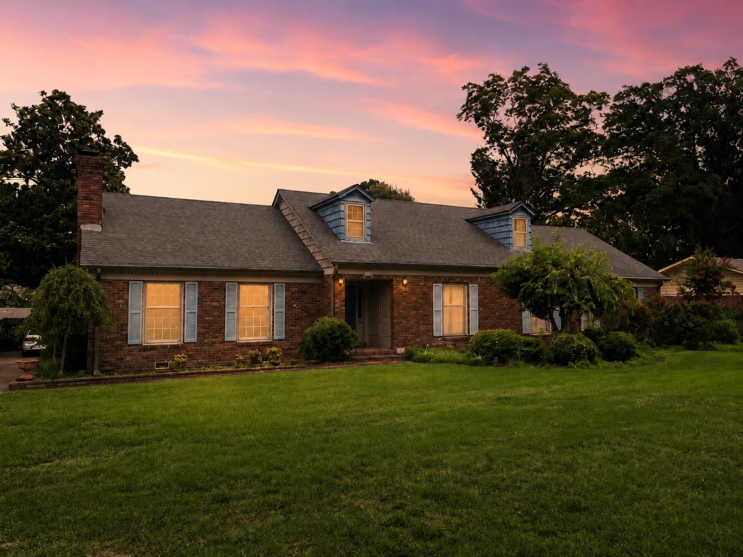 5534 Walnut Grove Road Memphis, TN 38120 - Photo 2 of 40 Gallery Image 2
