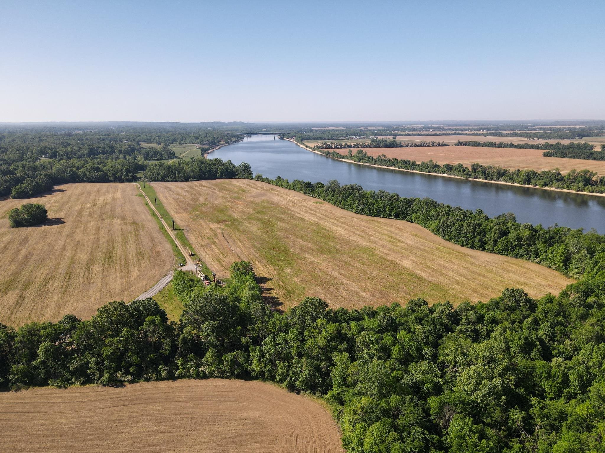 859 Cravens Road Savannah, TN 38372 - Photo 34 of 40 an aerial view of residential building and ocean