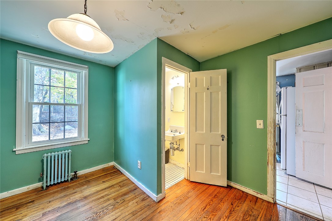 115 Merritt Road East Providence, RI 02915 - Photo 14 of 39