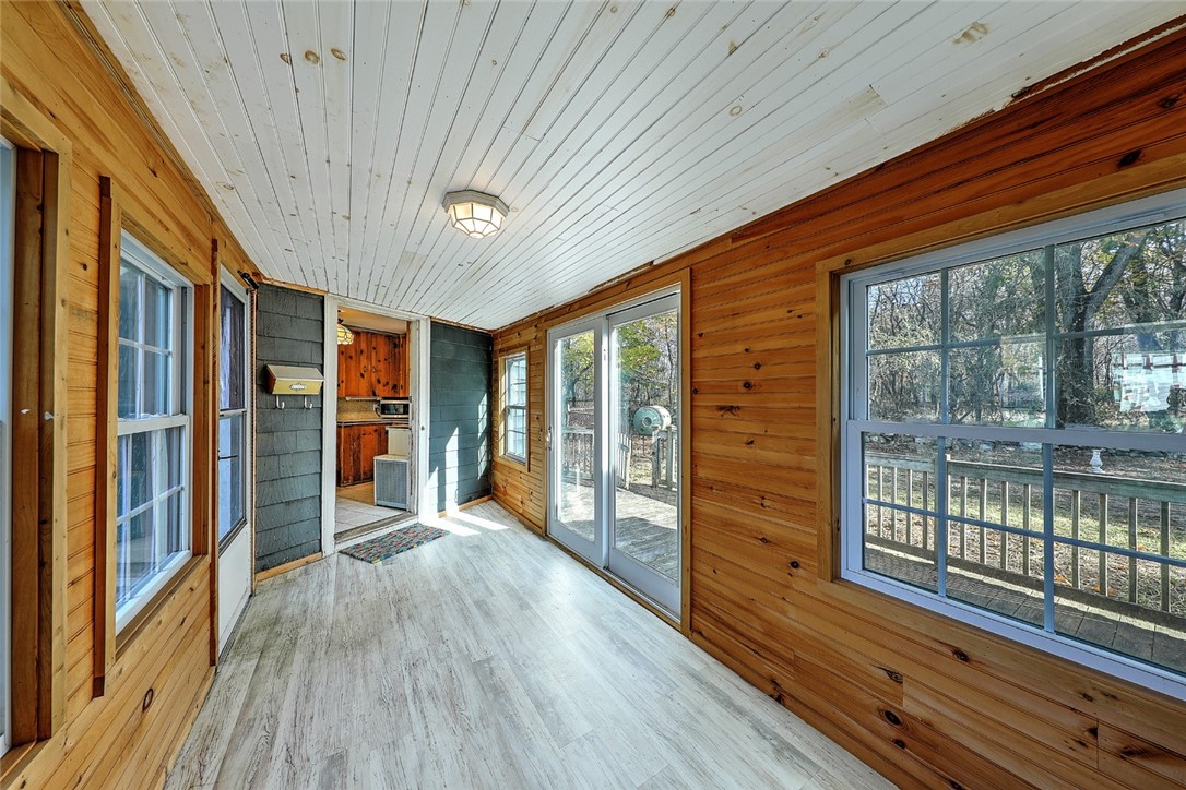 115 Merritt Road East Providence, RI 02915 - Photo 17 of 39