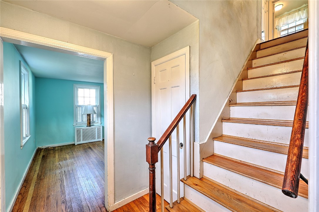 115 Merritt Road East Providence, RI 02915 - Photo 19 of 39