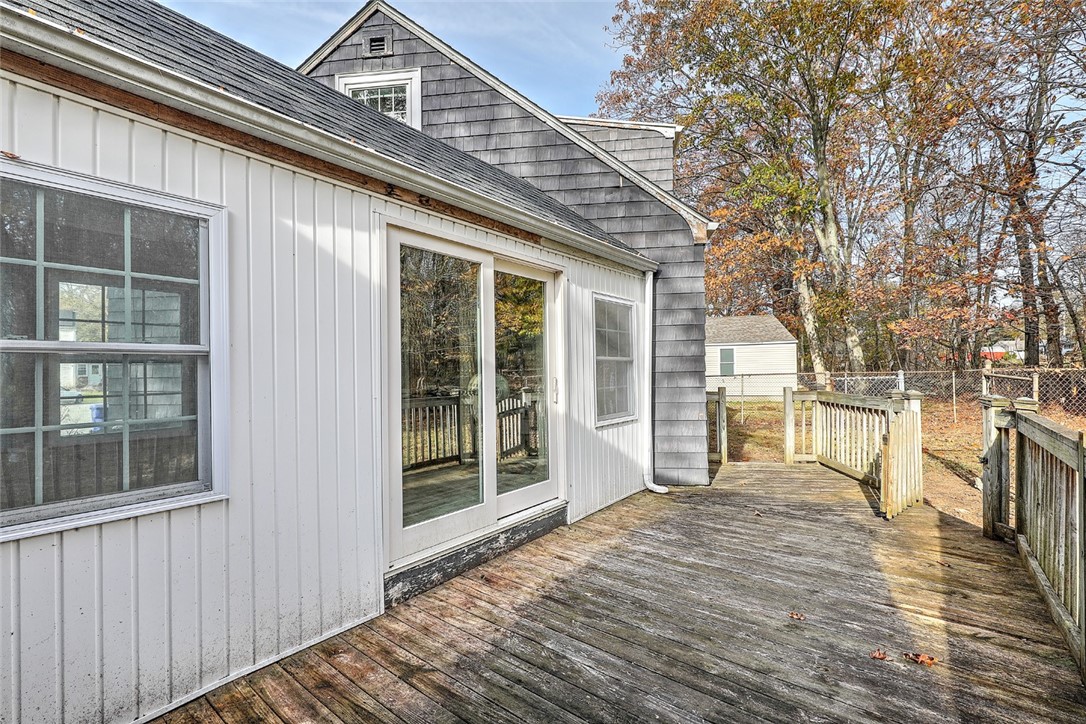 115 Merritt Road East Providence, RI 02915 - Photo 31 of 39