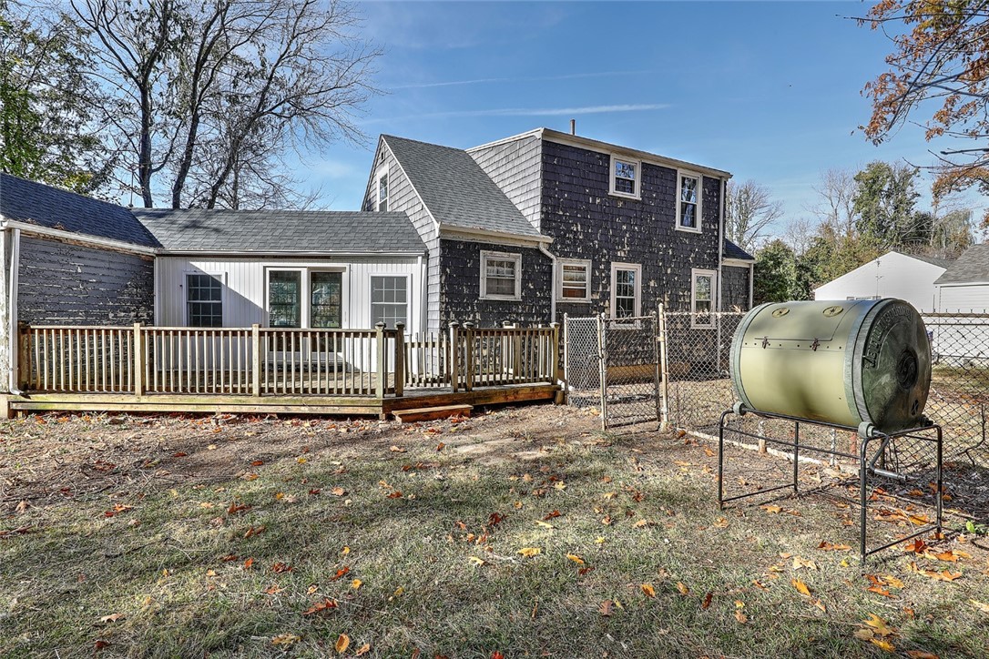 115 Merritt Road East Providence, RI 02915 - Photo 37 of 39