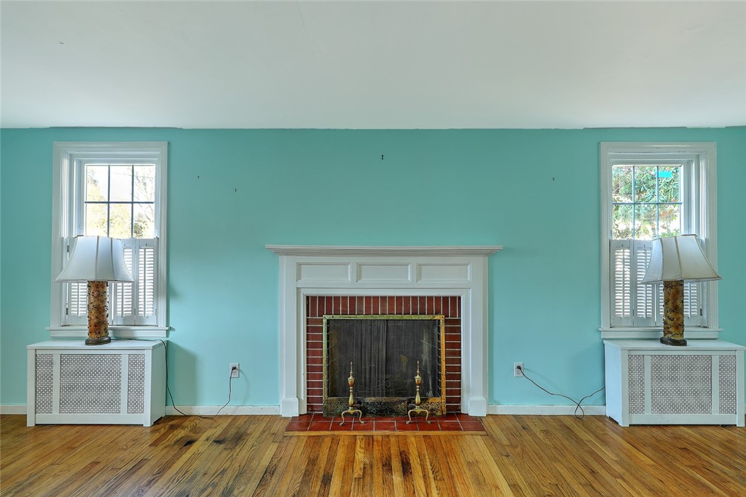 115 Merritt Road East Providence, RI 02915 - Photo 6 of 39