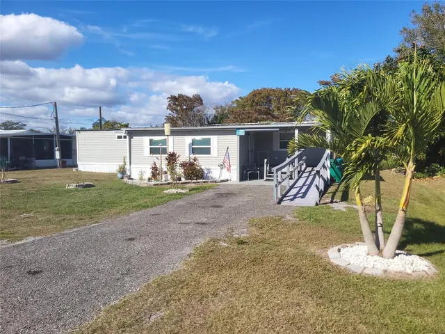 $218,000 | 4037 Southeast 27th Street, Okeechobee, FL 34974