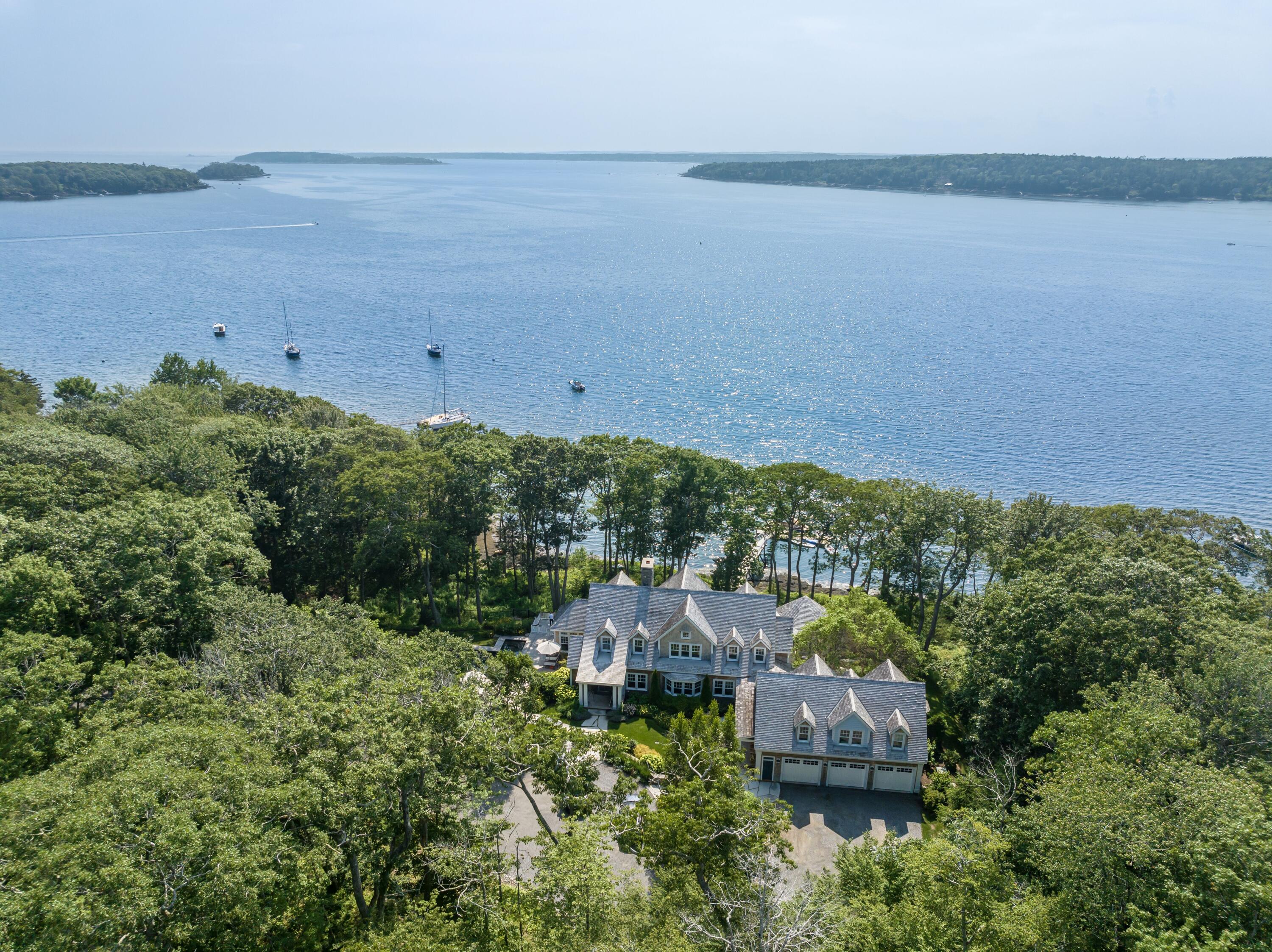 29 Summerhaven Lane Boothbay, ME 04544 - Photo 3 of 27 2