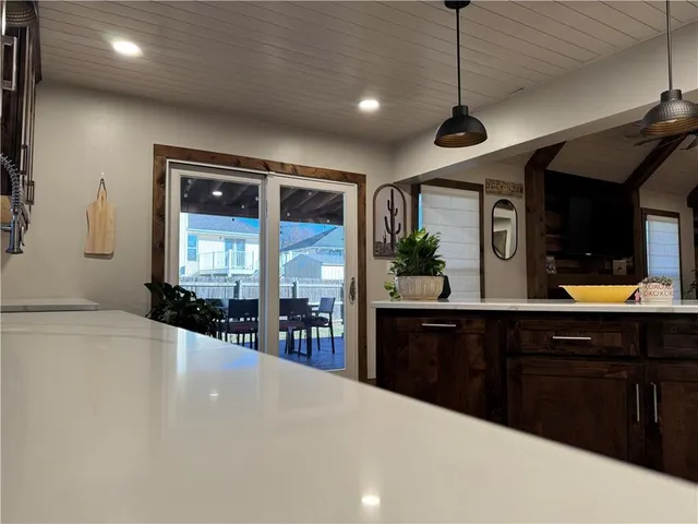 $365,000 | 105 Horizon Avenue, Harrisonville, MO 64701