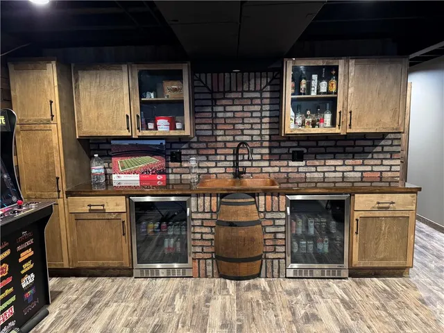 $365,000 | 105 Horizon Avenue, Harrisonville, MO 64701