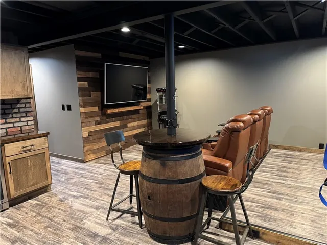 $365,000 | 105 Horizon Avenue, Harrisonville, MO 64701