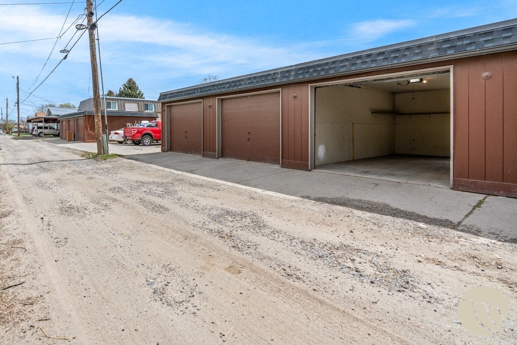 2225 Monad Road, Unit 2 Billings, MT 59102 - Photo 20 of 25 Garage off Alley