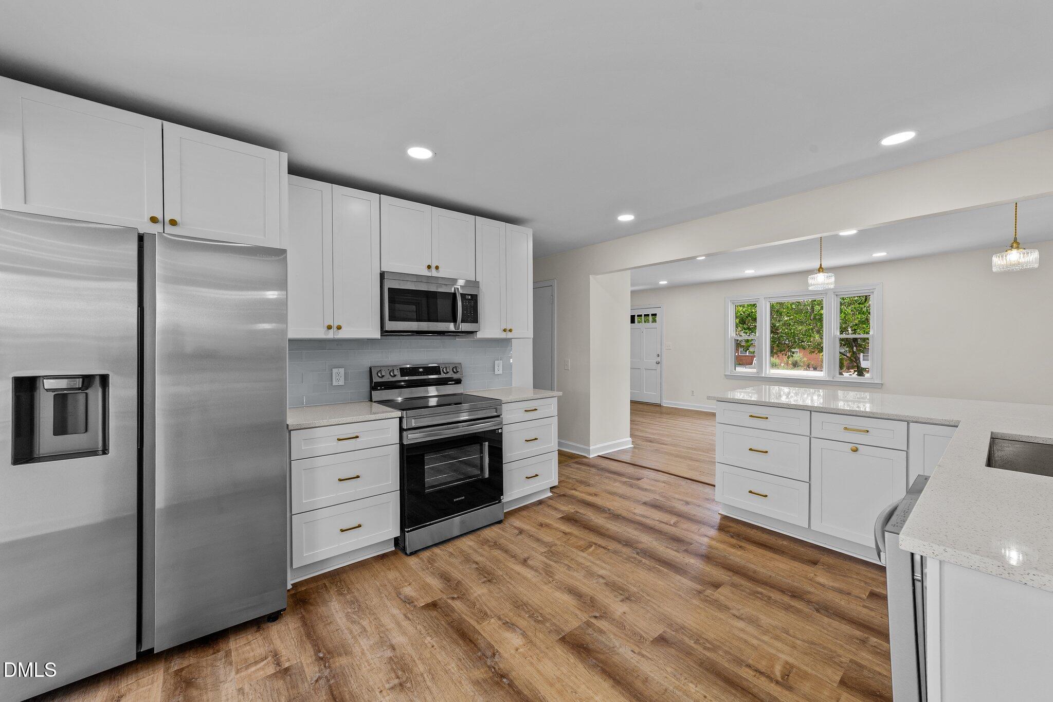 314 Wrenn Street Apex, NC 27502 - Photo 10 of 23 17-print-28-web-or-mls-VB4A7092