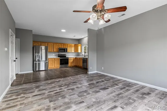 $149,900 | 489 Shade Tree Lane, Farmington, MO 63640