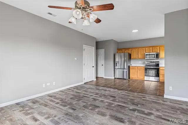 $149,900 | 489 Shade Tree Lane, Farmington, MO 63640