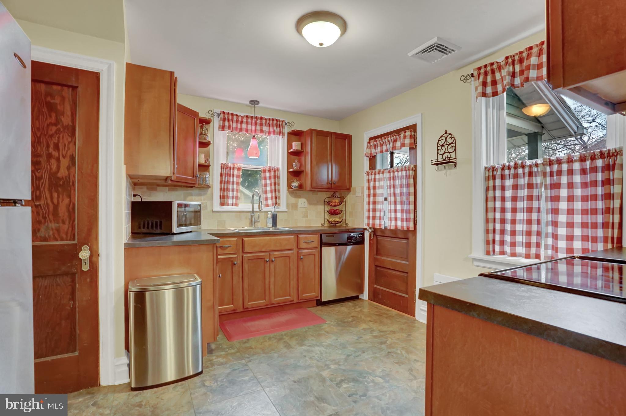 41 West Sun Hill Road Manheim, PA 17545 - Photo 19 of 31 Gallery Image 19