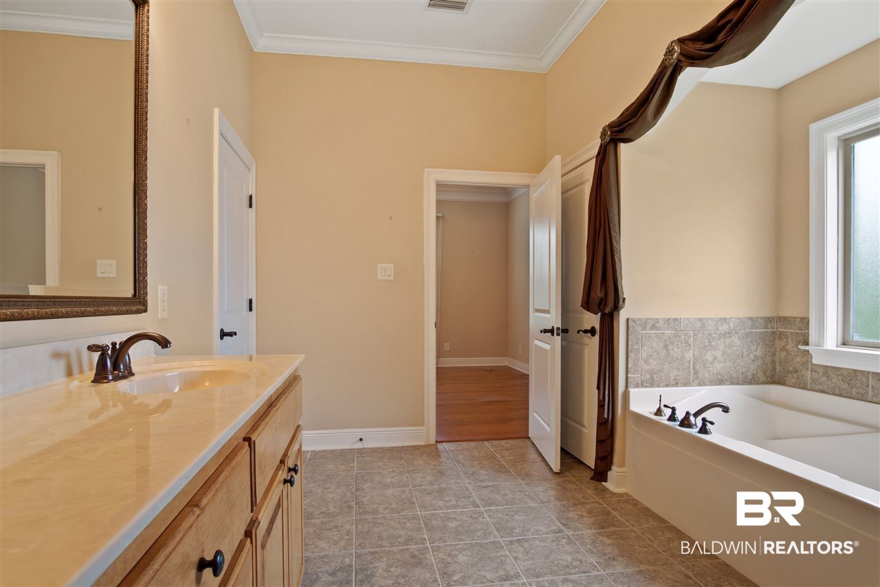 6459 Clear Pointe Court Mobile, AL 36618 - Photo 21 of 36
