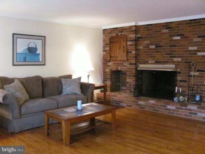 321 Catswamp Road Elkton, MD 21921 - Photo 6 of 13 Family Room