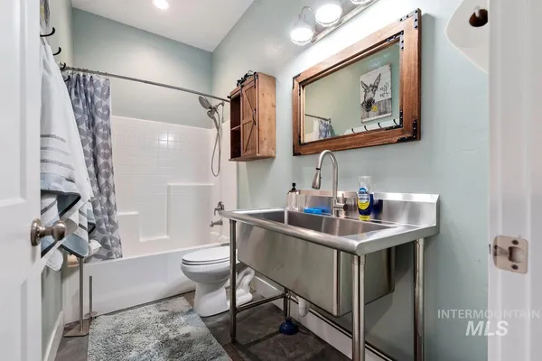 $1,175,000 | 21 Open Road, Garden Valley, ID 83622