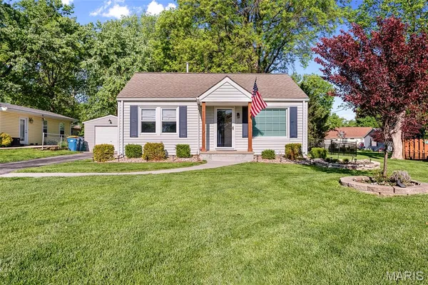 $239,700 | 211 Circle Drive, Edwardsville, IL 62025