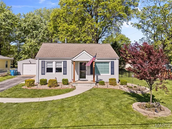 $239,700 | 211 Circle Drive, Edwardsville, IL 62025