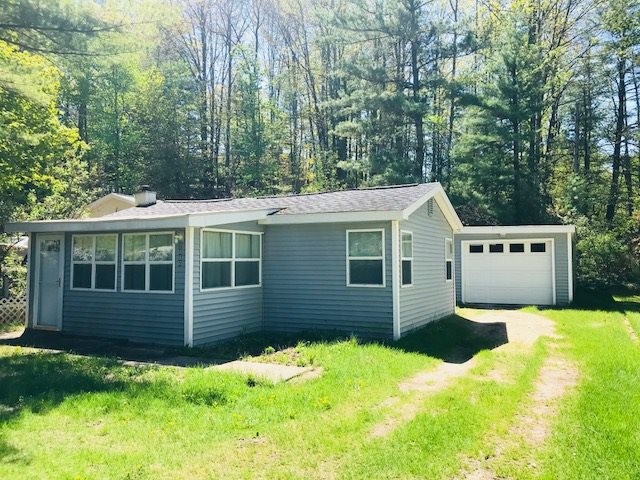 2860 Holiday Road Traverse City, MI 49686 - Photo 1 of 24 1847044.JPG