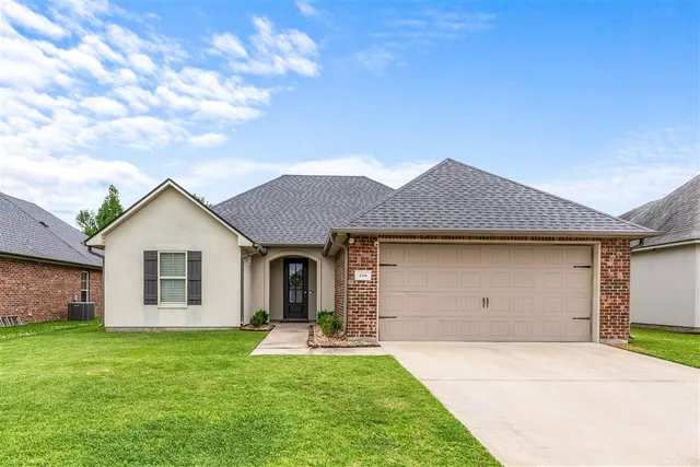 $245,000 | 216 Pipers Lane, Sulphur, LA 70665
