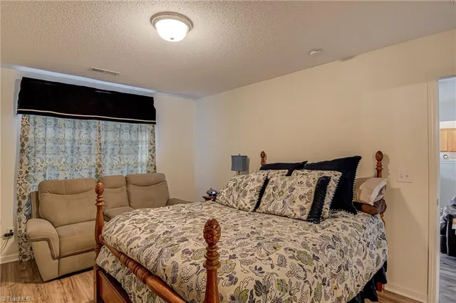 $325,000 | 4095 Heather View Lane, Winston-Salem, NC 27127