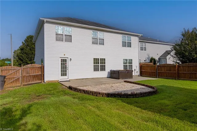 $325,000 | 4095 Heather View Lane, Winston-Salem, NC 27127