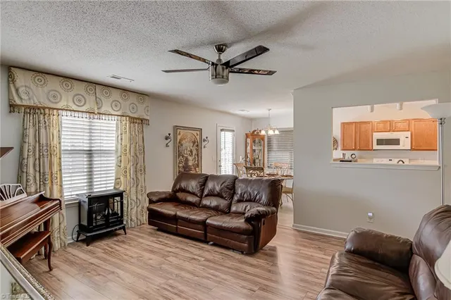 $325,000 | 4095 Heather View Lane, Winston-Salem, NC 27127