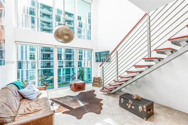 $3,400 | 41 Southeast 5th Street, Unit 706, Miami, FL 33131