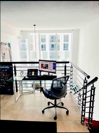 $3,400 | 41 Southeast 5th Street, Unit 706, Miami, FL 33131
