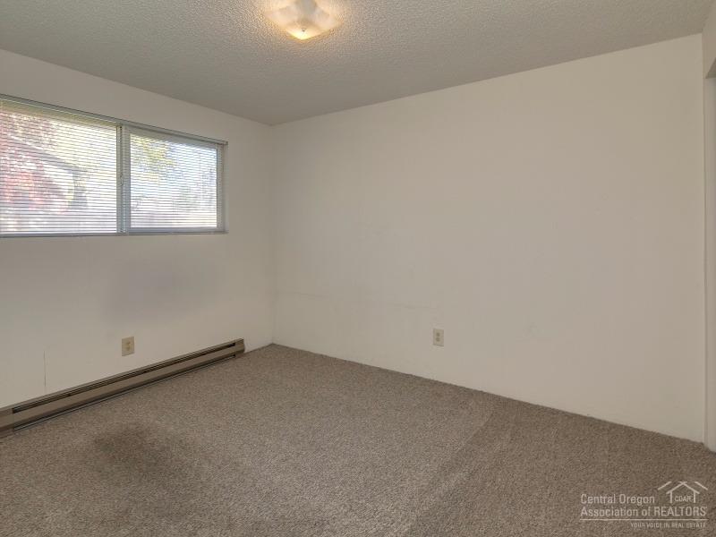 2559 Southwest 20th Street Redmond, OR 97756 - Photo 11 of 23 Additional Photo