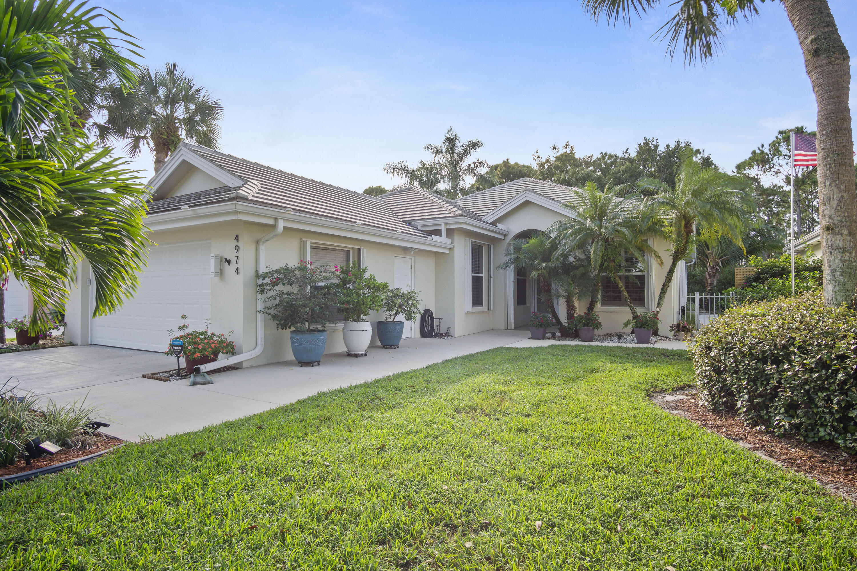 4974 Southeast Inkwood Way Hobe Sound, FL 33455 - Photo 2 of 35 1B Front of House