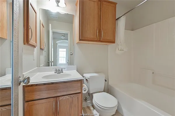 $2,200 | 4001 Southern Trace Court, College Station, TX 77845