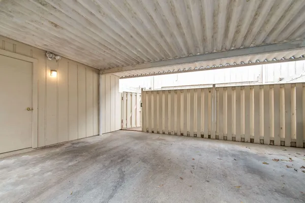 $2,100 | 8300 Sawyer Brown Road, Unit S304, Nashville, TN 37221
