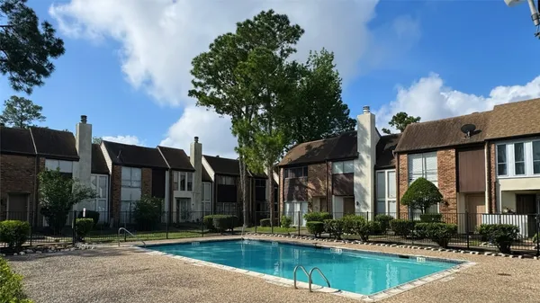 $99,900 | 17230 Imperial Valley Drive, Unit 75, Houston, TX 77060