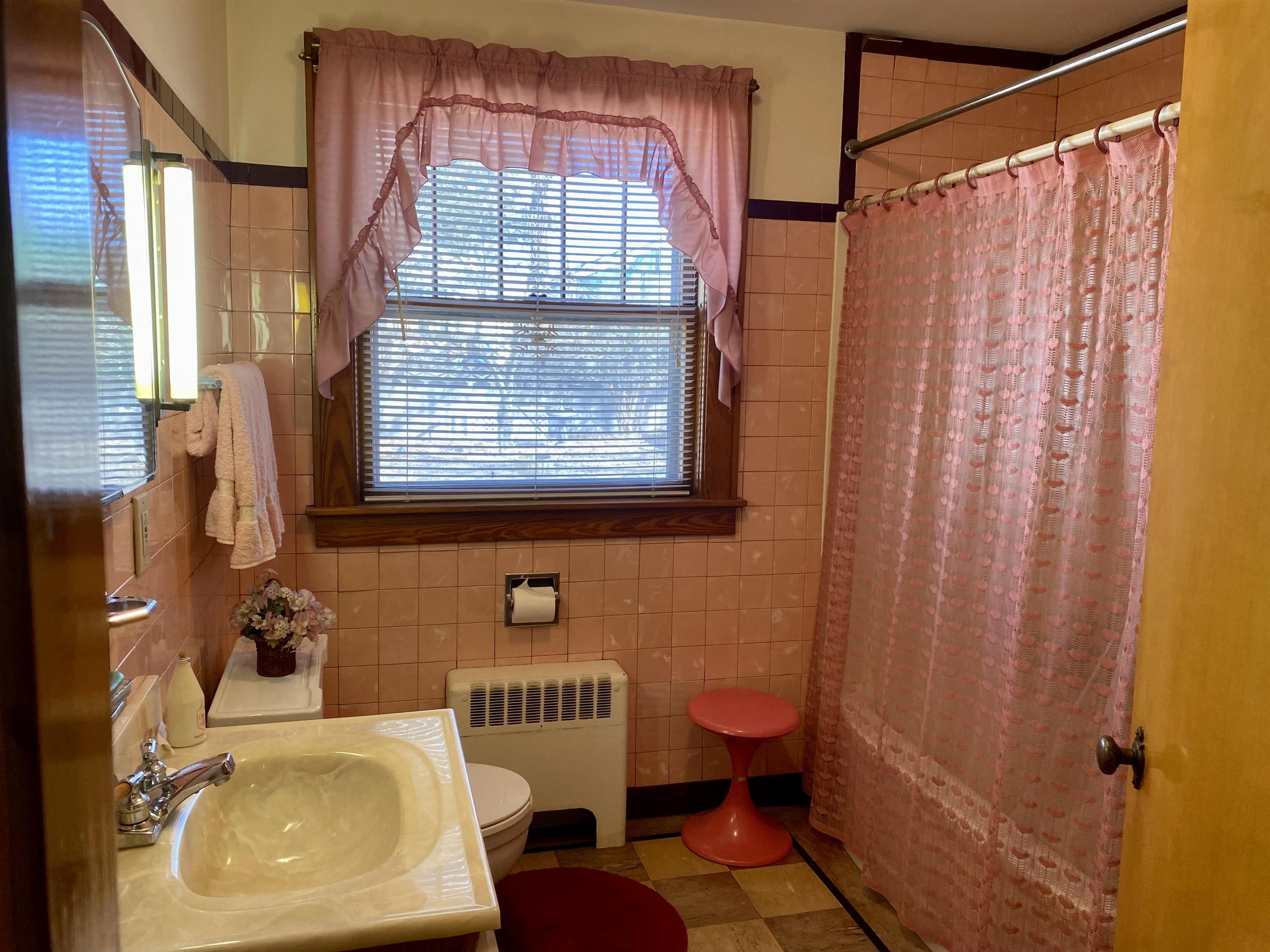 175 Beech Street Manchester, NH 03103 - Photo 22 of 31