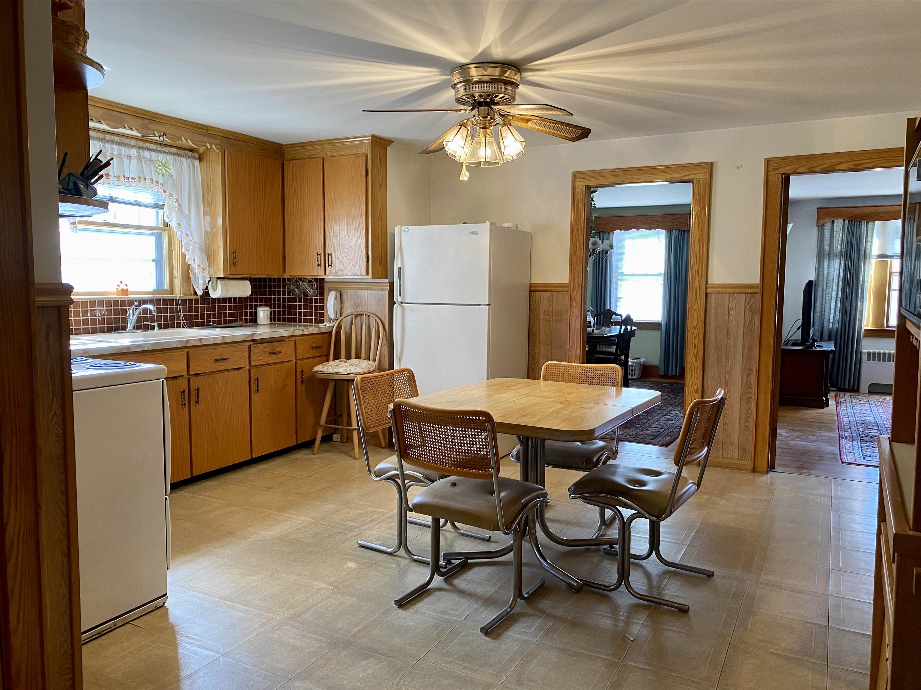 175 Beech Street Manchester, NH 03103 - Photo 8 of 31