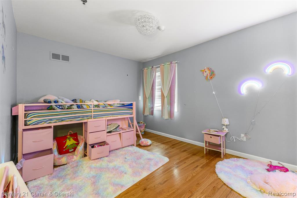 28249 Bell Road Southfield, MI 48034 - Photo 25 of 48 Gallery Image 25
