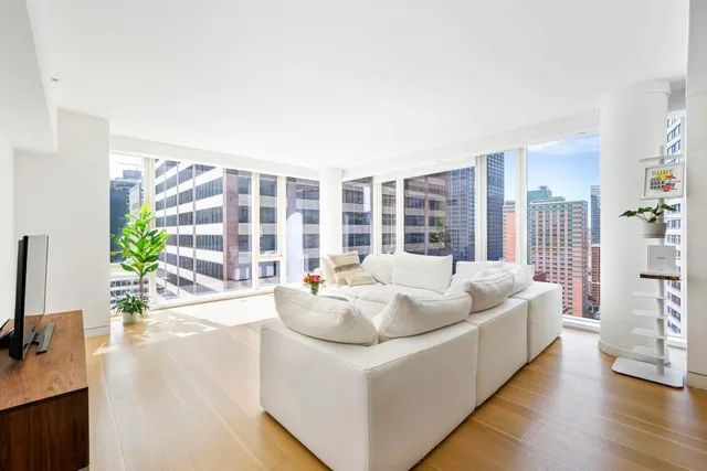 $12,500 | 135 West 52nd Street, Unit 30A | Theater District