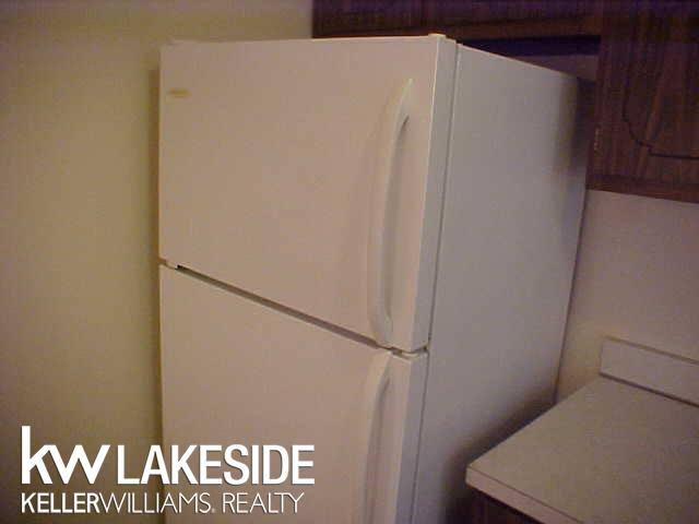 31805 Kelly Road, Unit 27 Fraser, MI 48026 - Photo 8 of 18 31247917-7.JPG