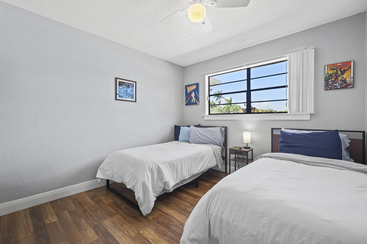 325 Ponte Vedra Road Palm Springs, FL 33461 - Photo 12 of 28 RWS_9895