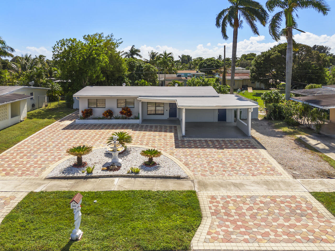325 Ponte Vedra Road Palm Springs, FL 33461 - Photo 20 of 28 DJI_20231025132839_0005_D_RWS