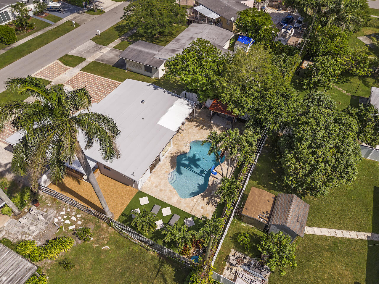 325 Ponte Vedra Road Palm Springs, FL 33461 - Photo 28 of 28 DJI_20231025133340_0013_D_RWS