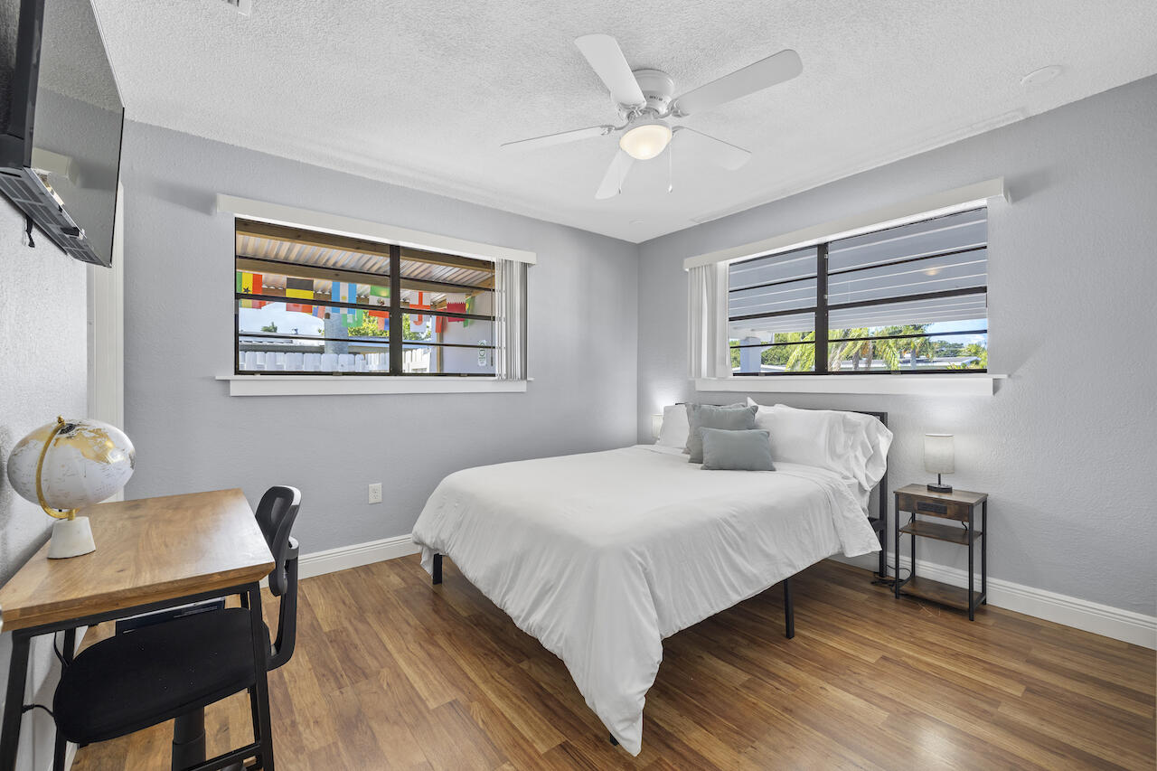 325 Ponte Vedra Road Palm Springs, FL 33461 - Photo 8 of 28 RWS_9860