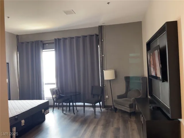 $1,125 | 107 South Water Street, Unit 428, Henderson, NV 89015