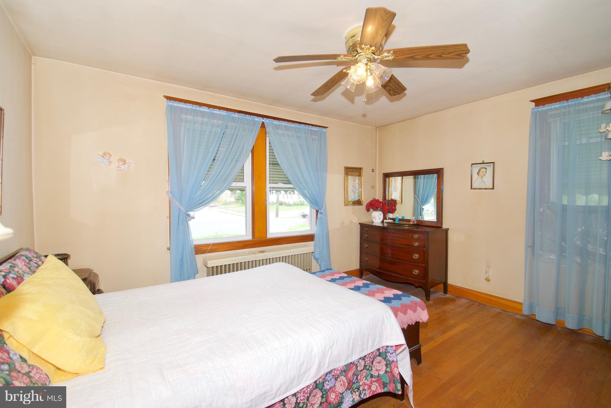 1211 Bay Ridge Avenue Annapolis, MD 21403 - Photo 17 of 30 Neutral Paint Colors to Match Any Decor